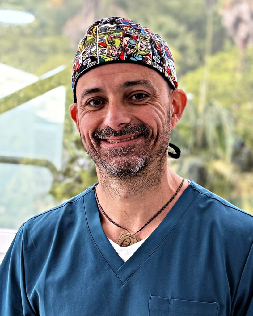 Dr David Arango, periodontist at Medellin Dental Solutions in El Poblado, Medellín